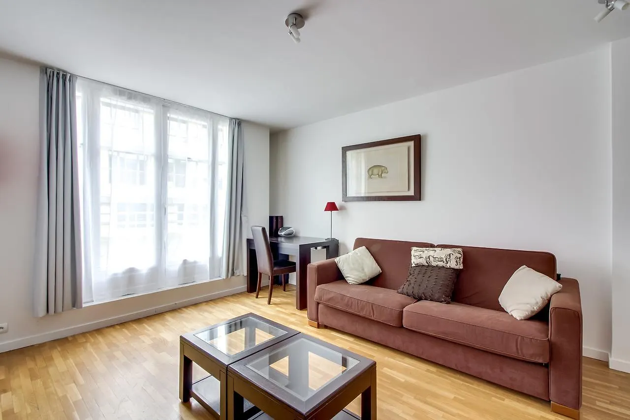 Apartment Champs Elysees George V Id 306 Paris